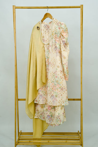 Kurung Tásya